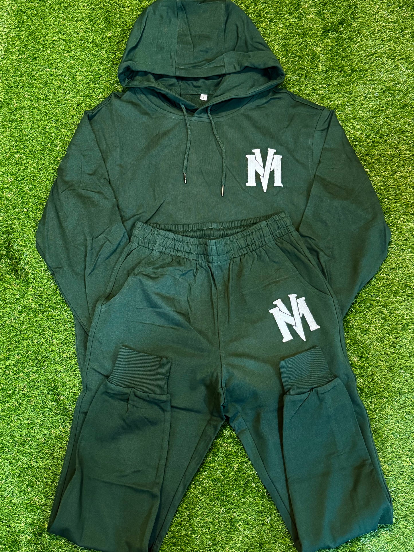 MV GREEN SWEATSUIT